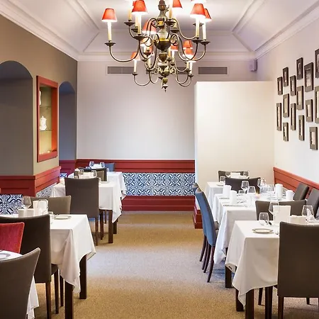 York House 4*