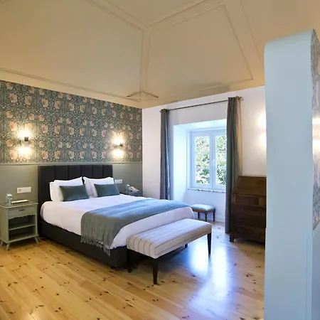 York House Лиссабон