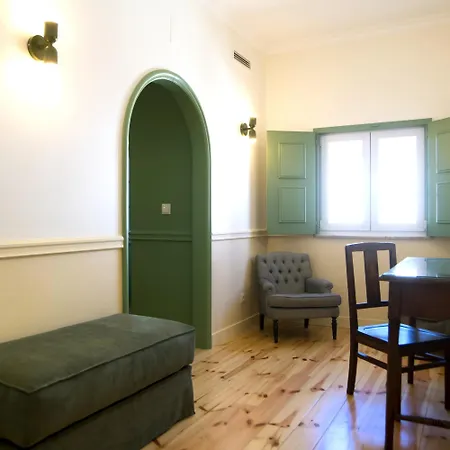 York House Отель 4*