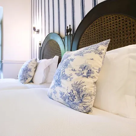 Отель York House 4*