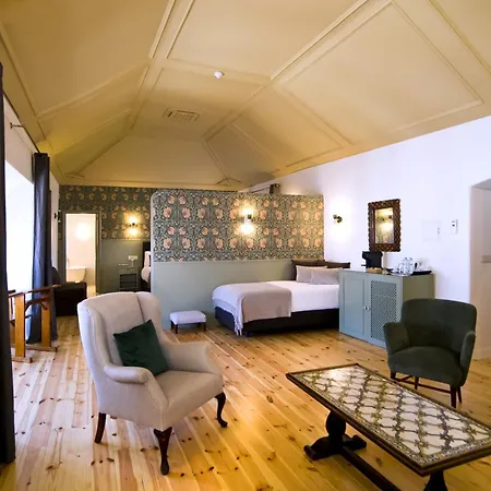 York House Лиссабон