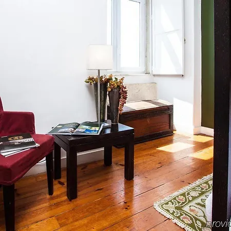 York House 4*
