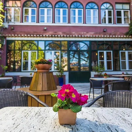 York House Hotel