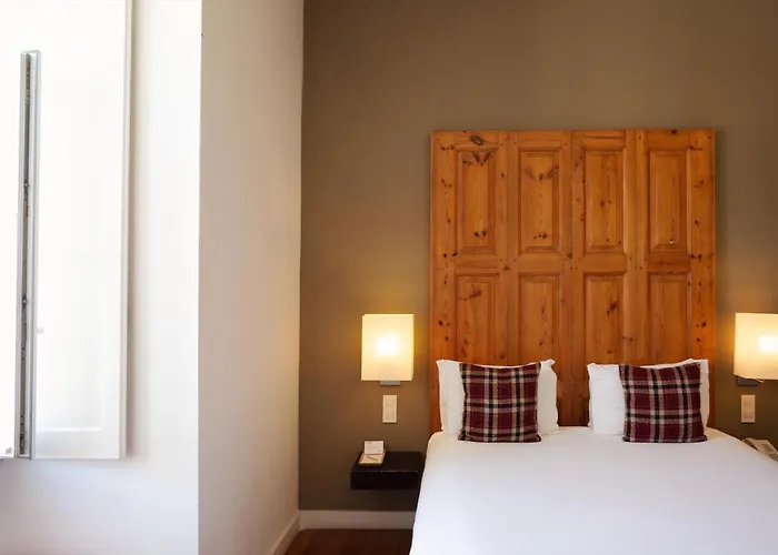 York House 4*