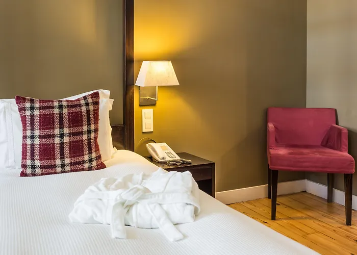 Отель York House 4*
