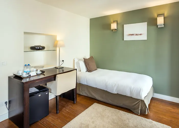 York House Отель 4*
