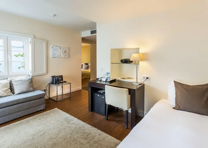 York House Отель