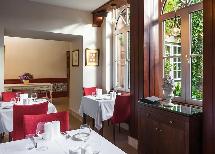 York House 4*