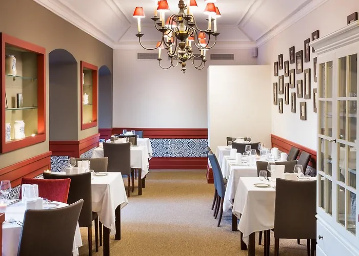 York House 4*